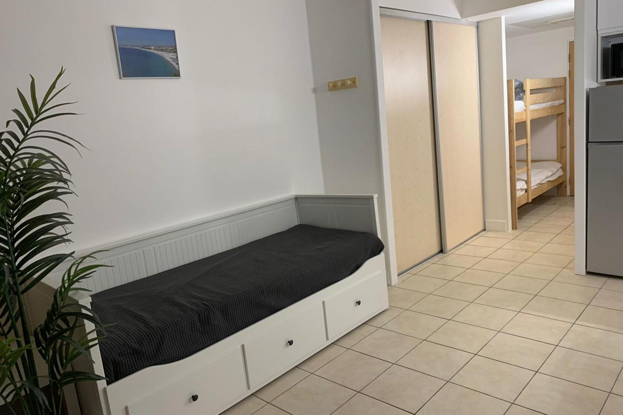 06U - Beautiful Studio In Residence - Swimming Pool And Tennis Court Сен-Лоран-дю-Вар Екстериор снимка
