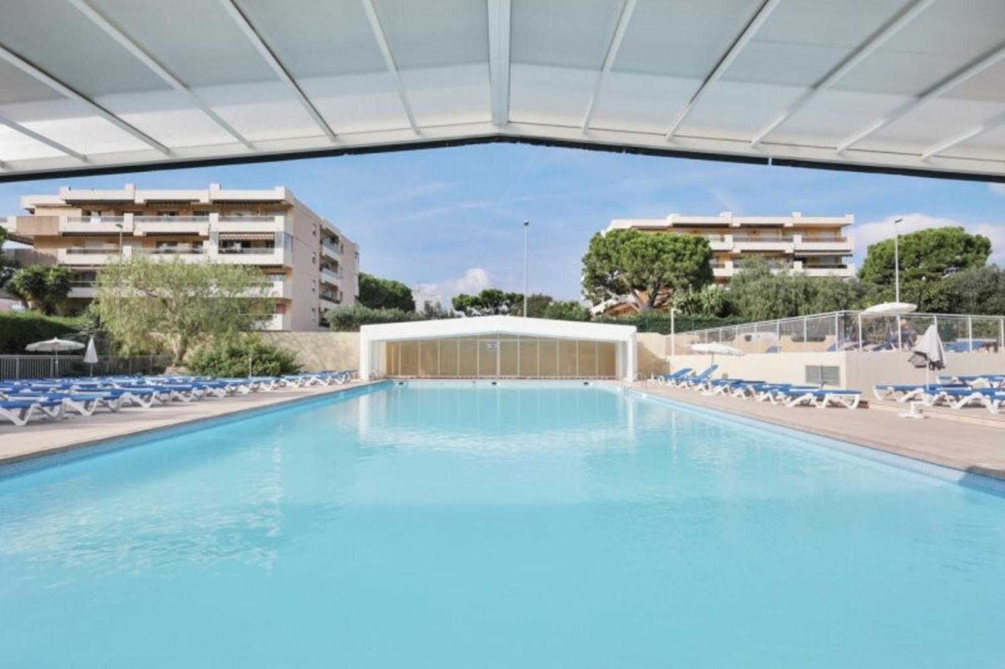06U - Beautiful Studio In Residence - Swimming Pool And Tennis Court Сен-Лоран-дю-Вар Екстериор снимка