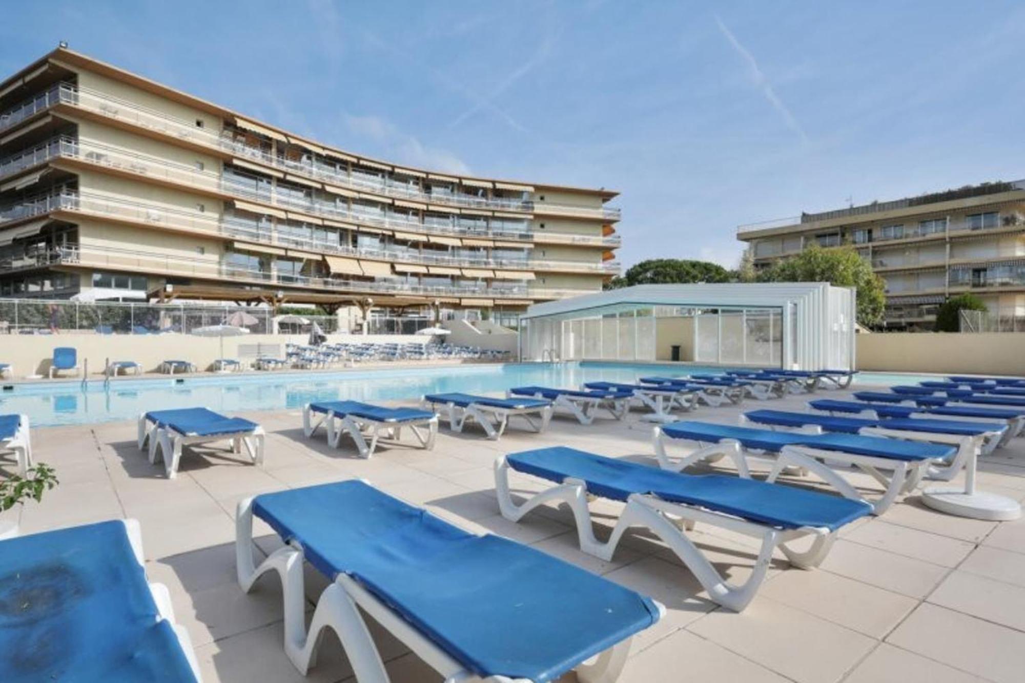 06U - Beautiful Studio In Residence - Swimming Pool And Tennis Court Сен-Лоран-дю-Вар Екстериор снимка
